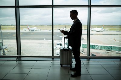 Manieren om in contact te blijven tijdens het reizen